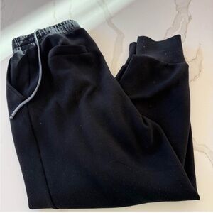Varley Black Jogger Pants (slim cuff) size L